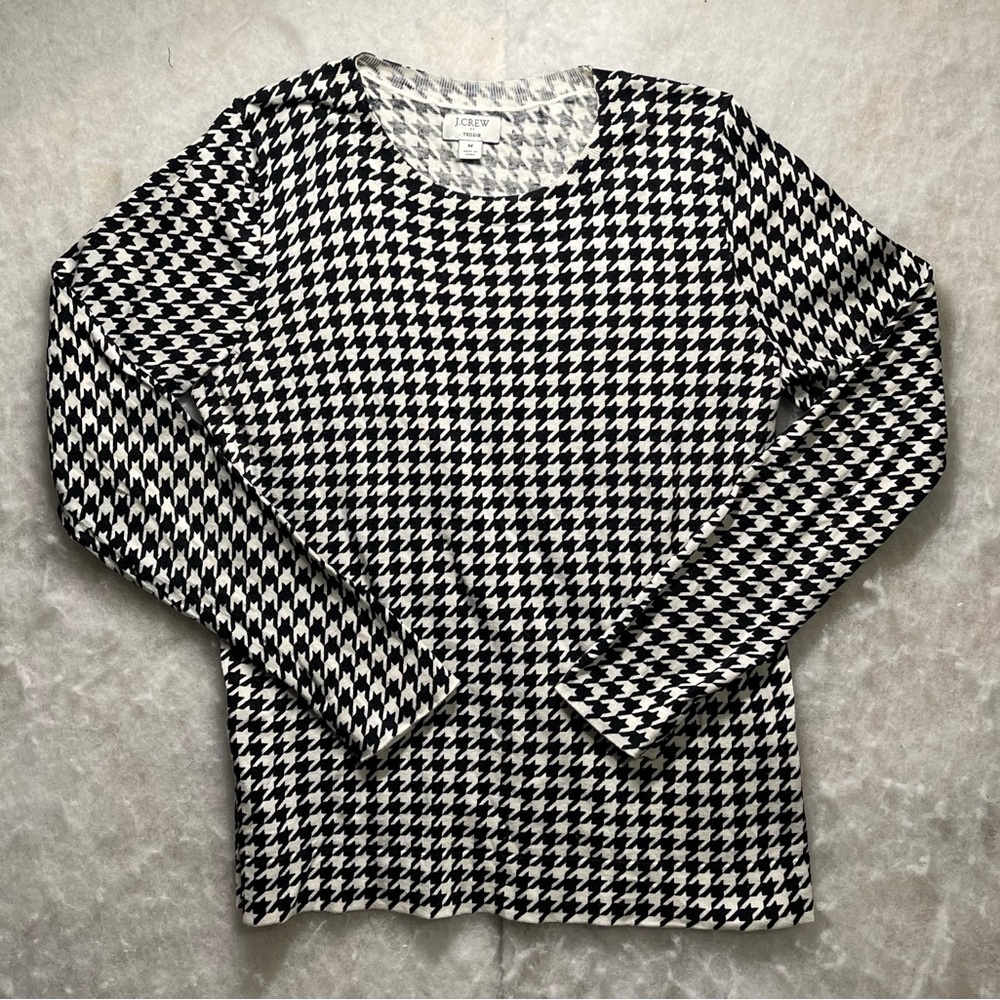 JCrew teddy sweater In A Black And White Houndstooth Pattern (SKU457)